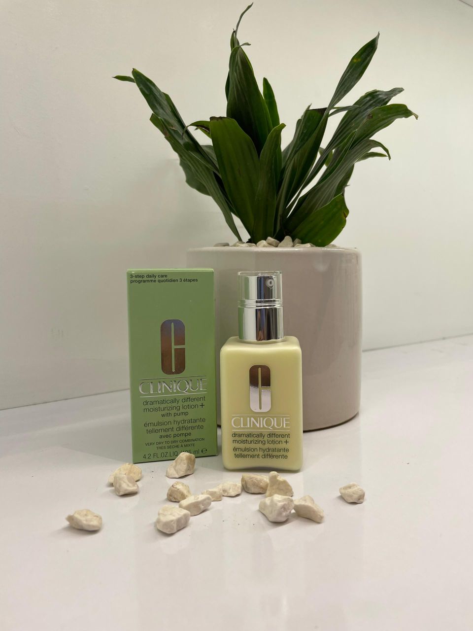 آبرسان درماتیکالی کلینیک آبرسان/جوانساز