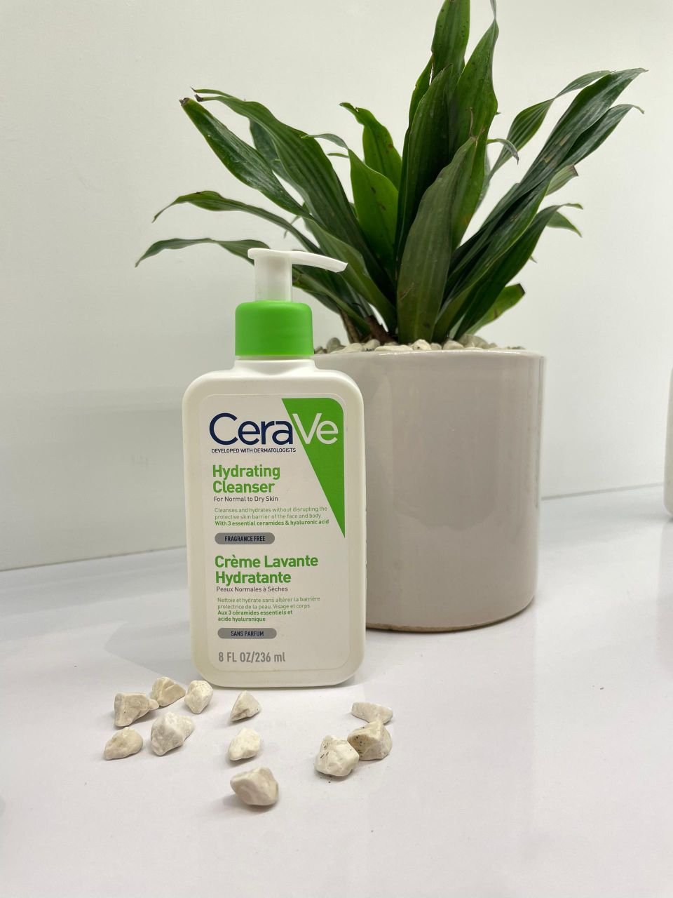 شوینده مخصوص پوست های خشک و نرمال سراوی